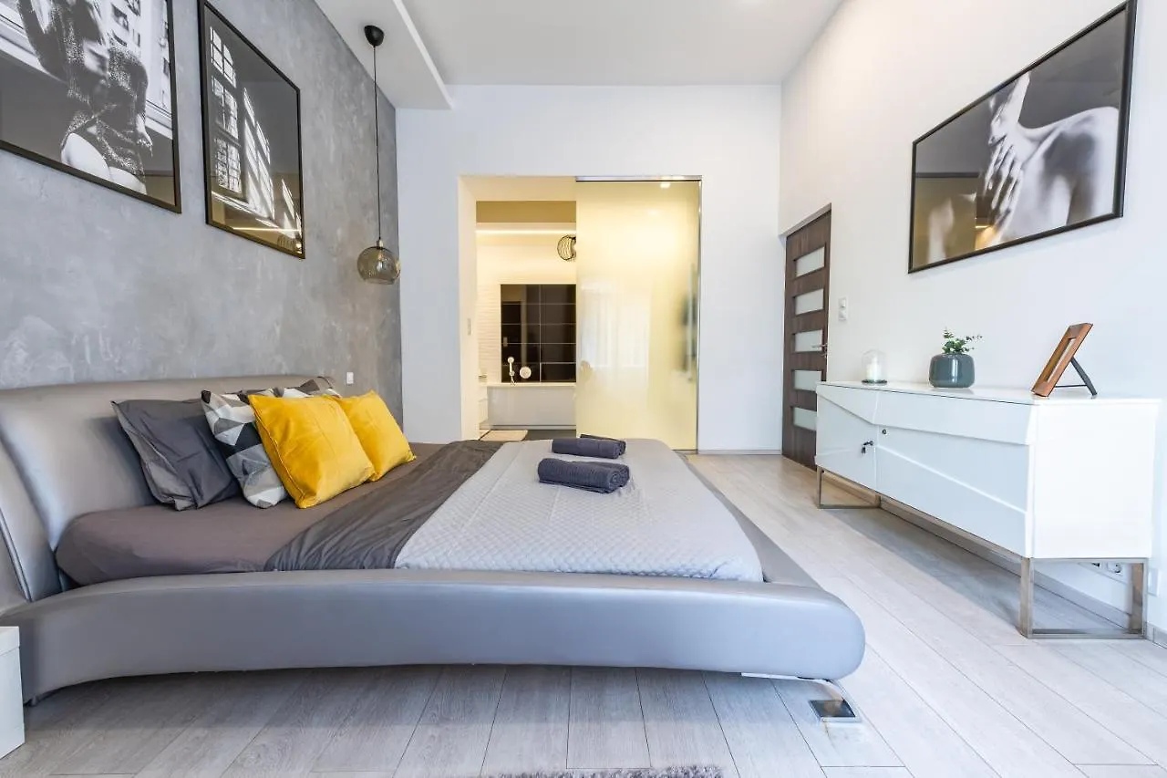 Apartment Luxury Nova Home Next To The New York Cafe Budapest